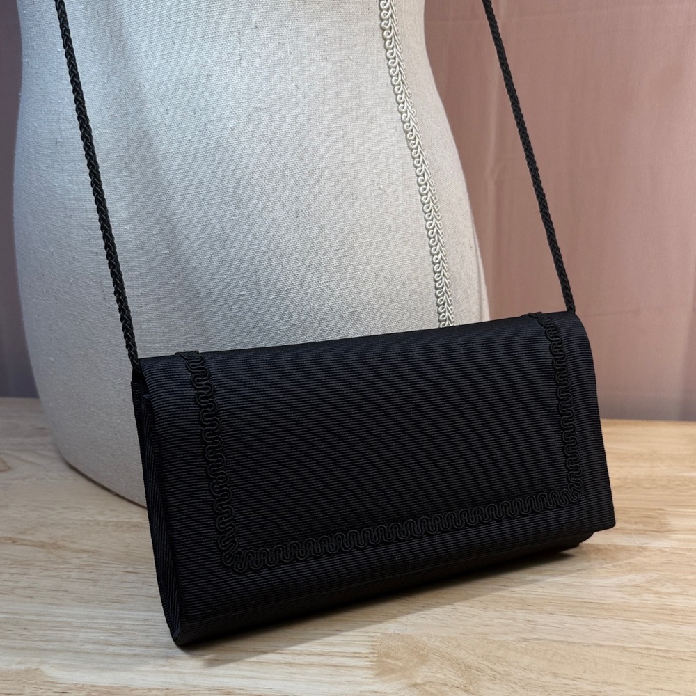 Y&S Original Chic Black Textured Women's Clutch With brocade